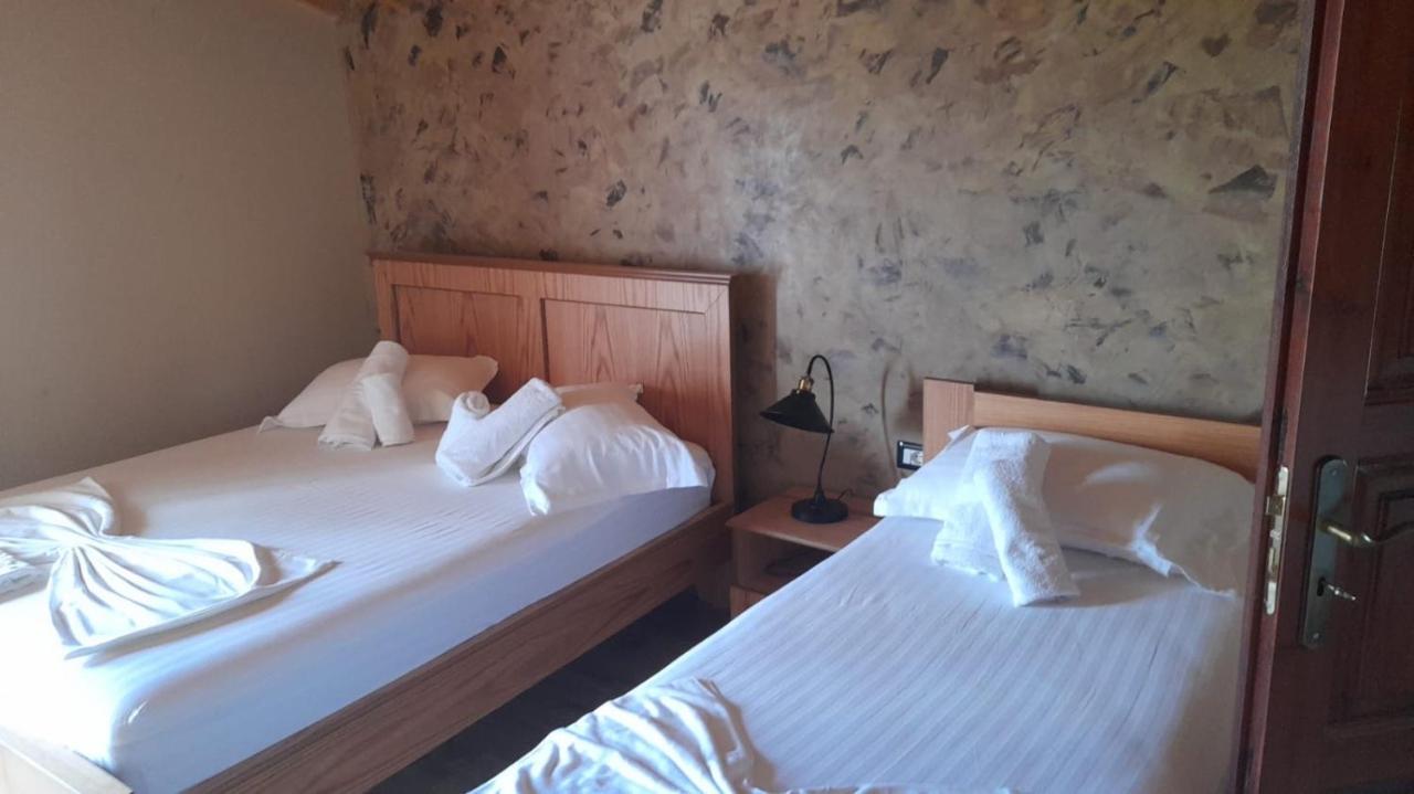 Hostel Bujtina Te Xhako Përmet Exterior foto