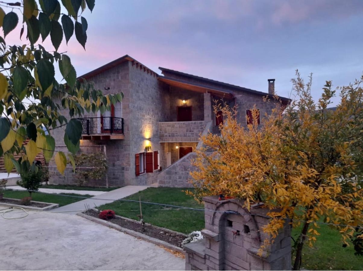 Hostel Bujtina Te Xhako Përmet Exterior foto